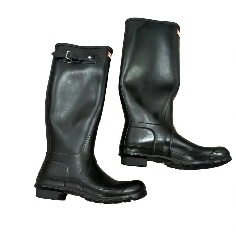 Hunter Women's Original Matte Tour Buckle Strap Rain Boots
